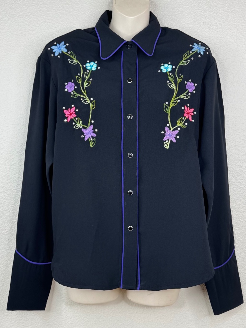 Western Styles Collection Women's L Embroidered Floral Rhinestone Shirt USA